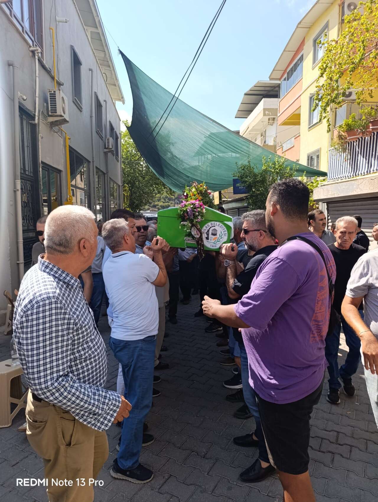 Milas'ta Pelin Karabel Sevenlerinin Gözyaşlarıyla Son Yolculuğuna Uğurlandı 3